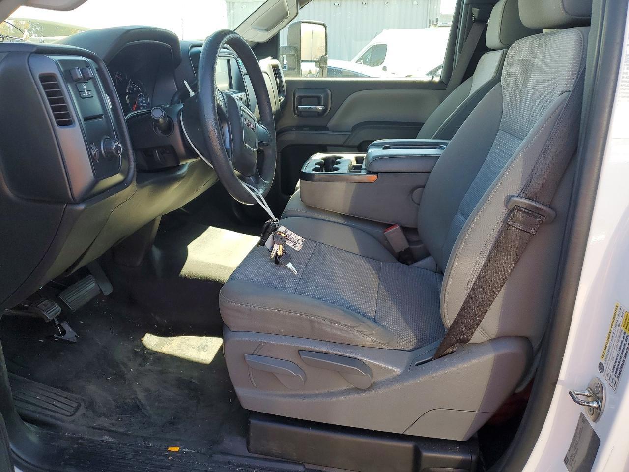 2017 GMC Sierra Utility / Service Truck