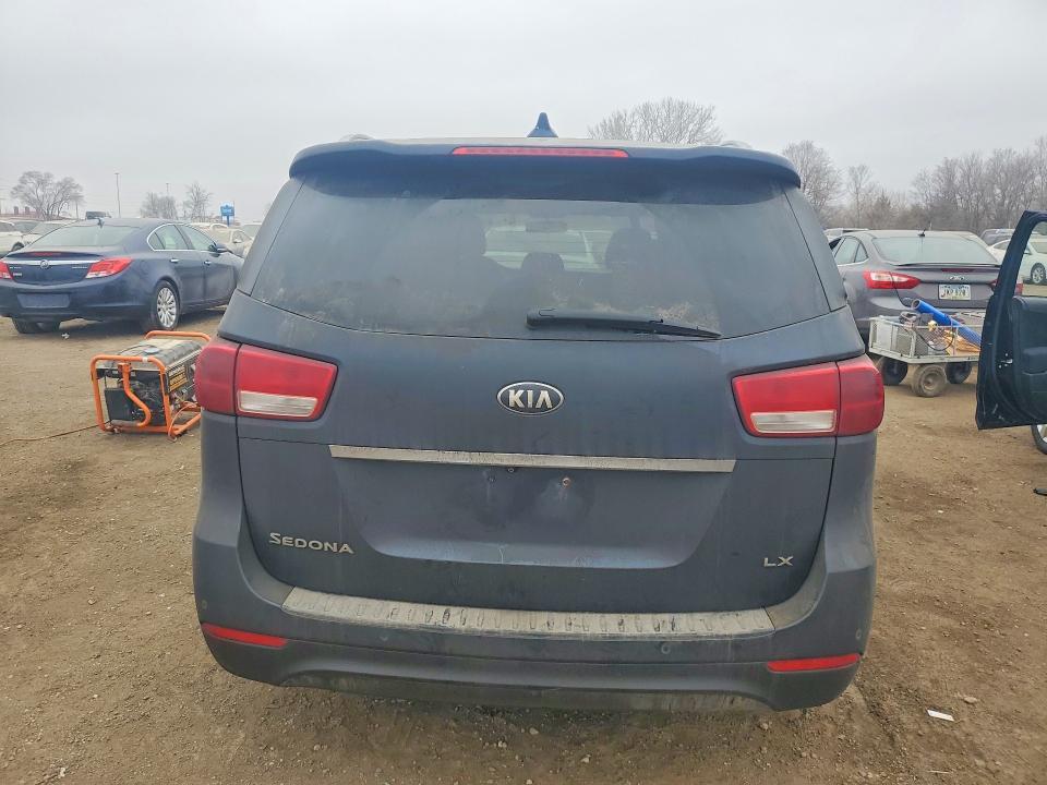 2016 KIA Sedona lx