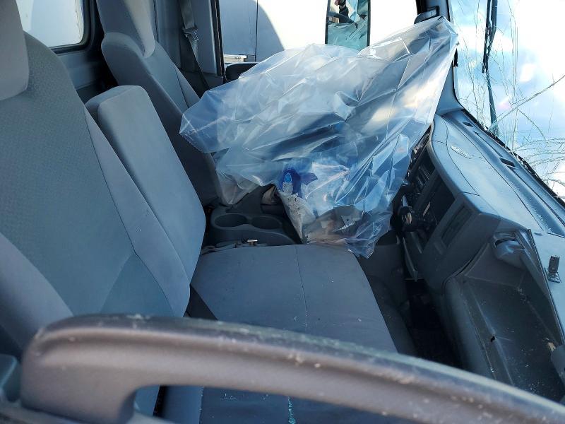 2019 Isuzu NPR HD BOX Truck