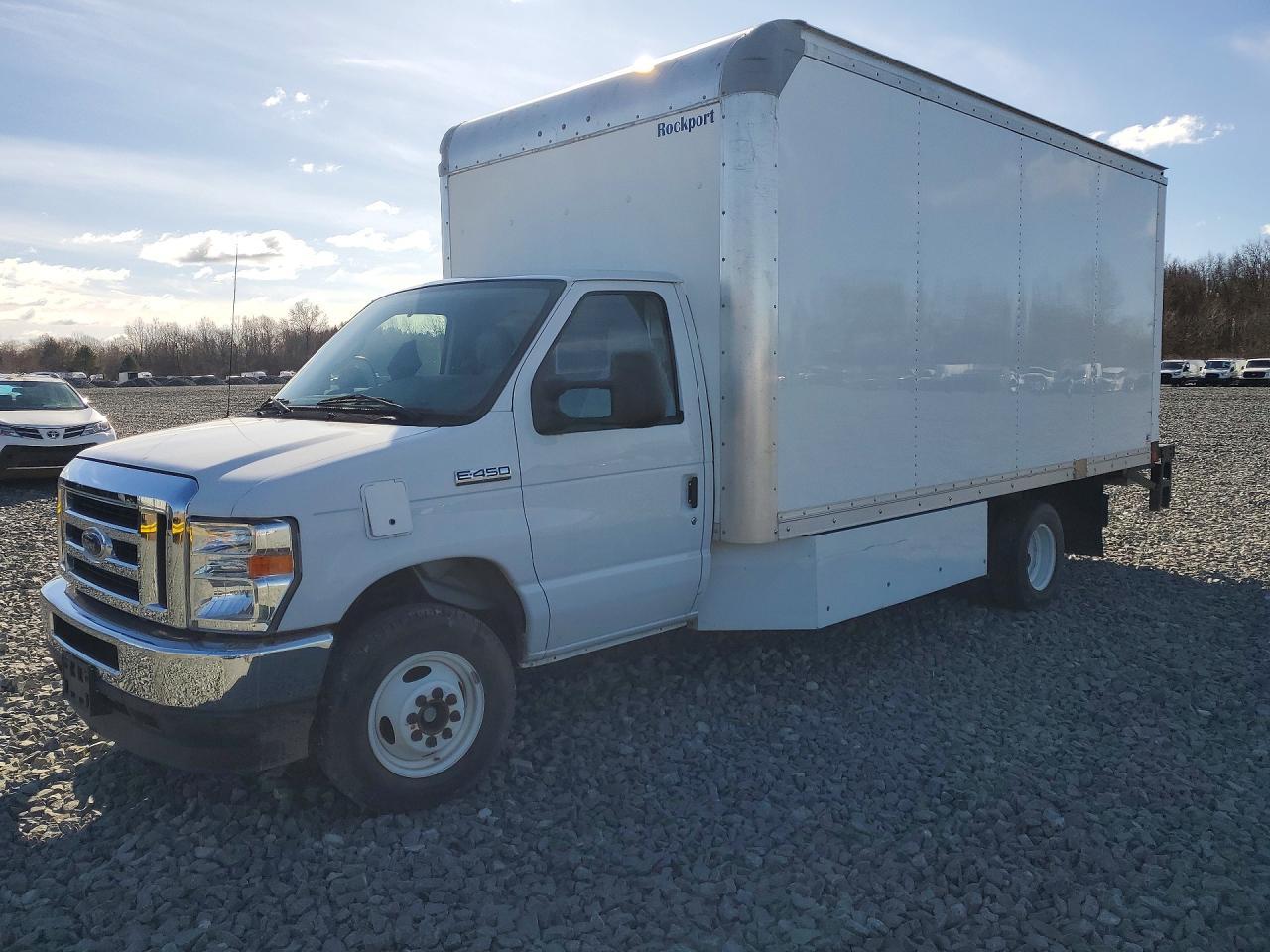 2021 Ford E450 BOX Truck