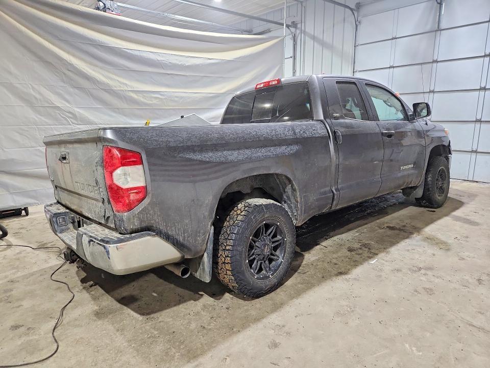 2017 Toyota Tundra SR5