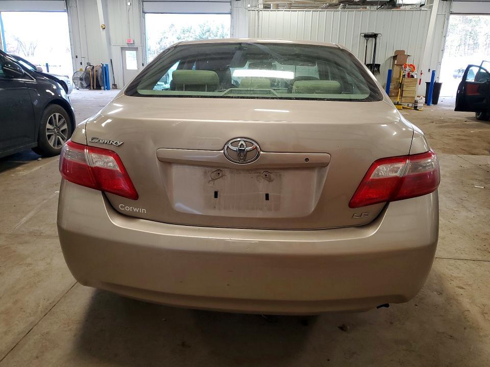 2009 Toyota Camry le
