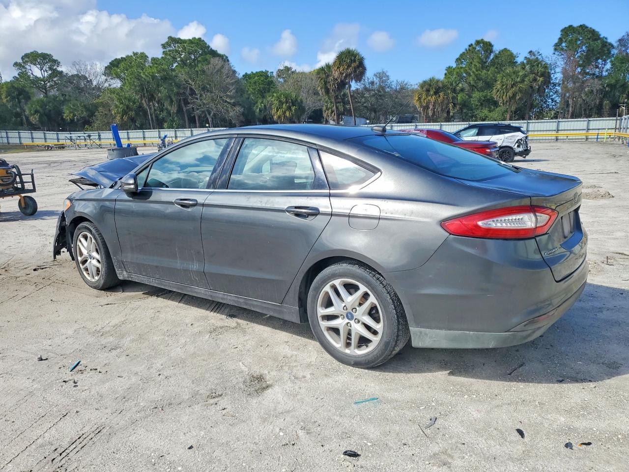 2016 Ford Fusion se