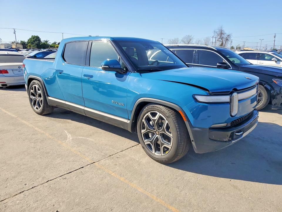 2025 Rivian R1T Adventure