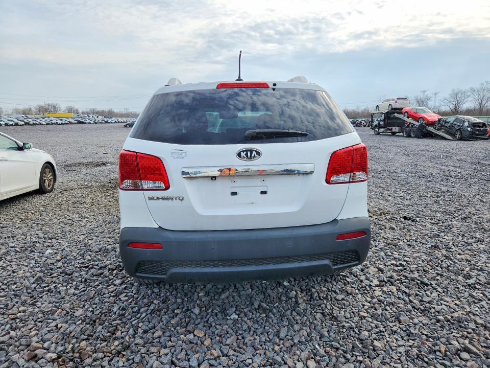 2011 KIA Sorento lx