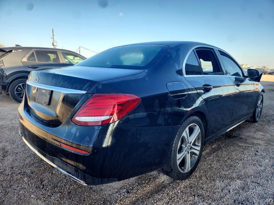 2019 Mercedes-Benz E 300