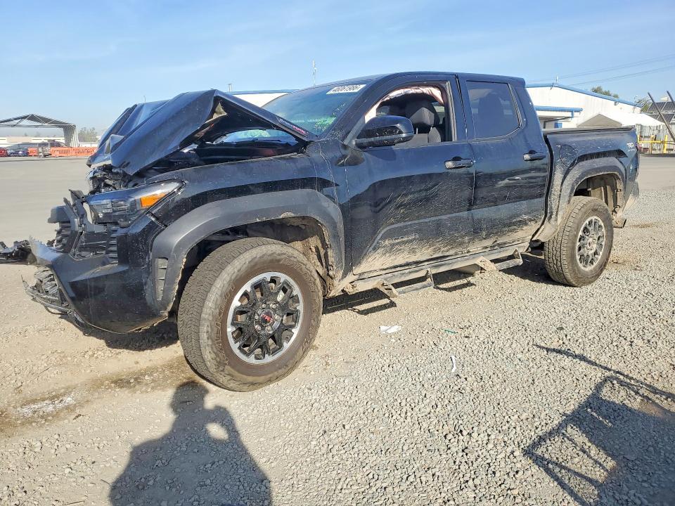 2025 Toyota Tacoma TRD OFF-ROAD HV