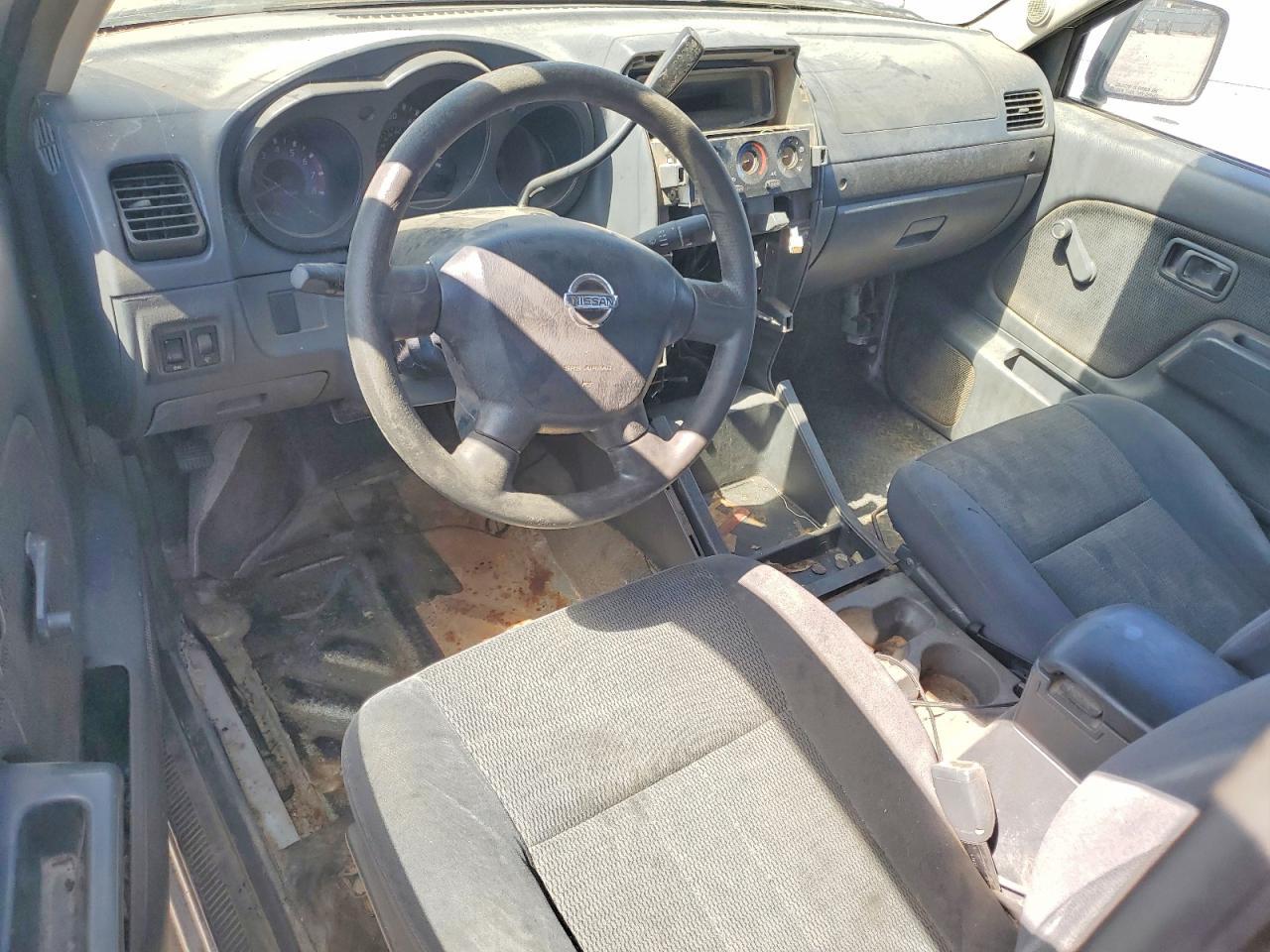 2002 Nissan Frontier Standard