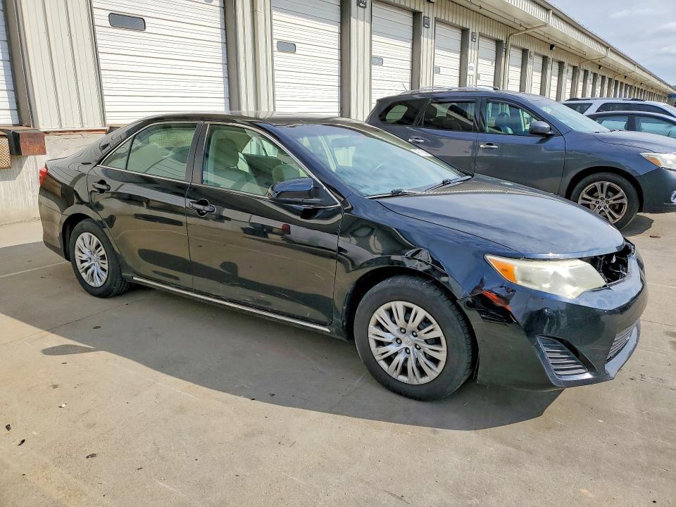 2012 Toyota Camry le