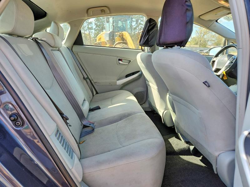2015 Toyota Prius two