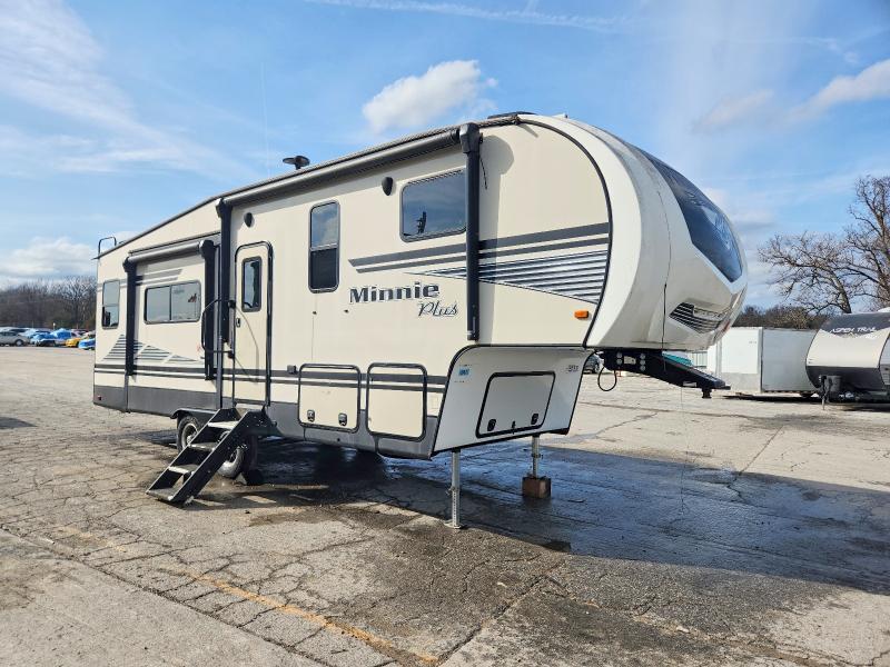2019 Winnebago Minnie Camper