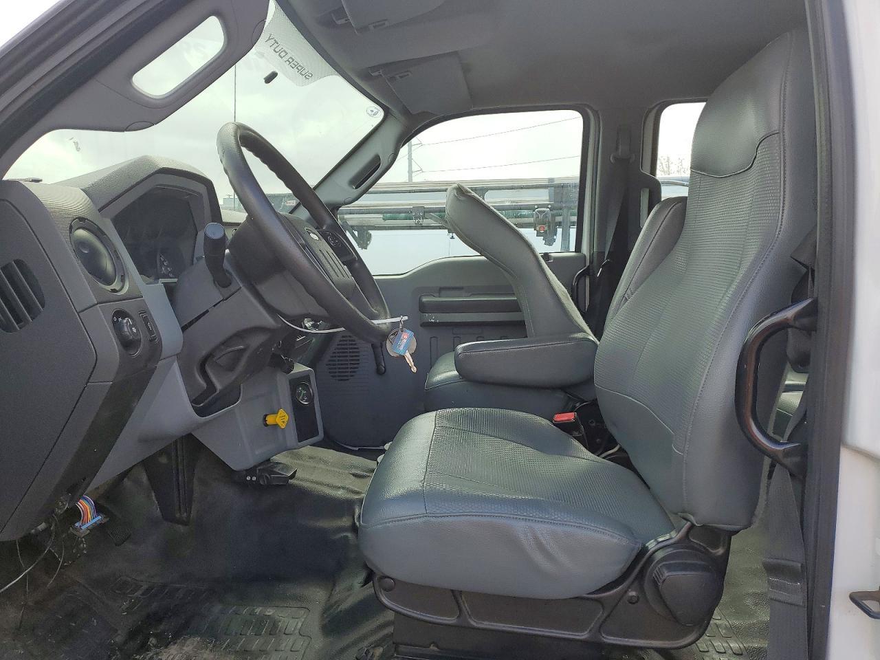 2017 Ford F650 Super Duty Flatbed Truck