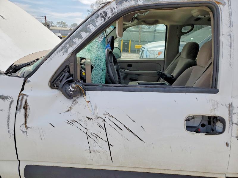 2004 Chevrolet Tahoe C1500