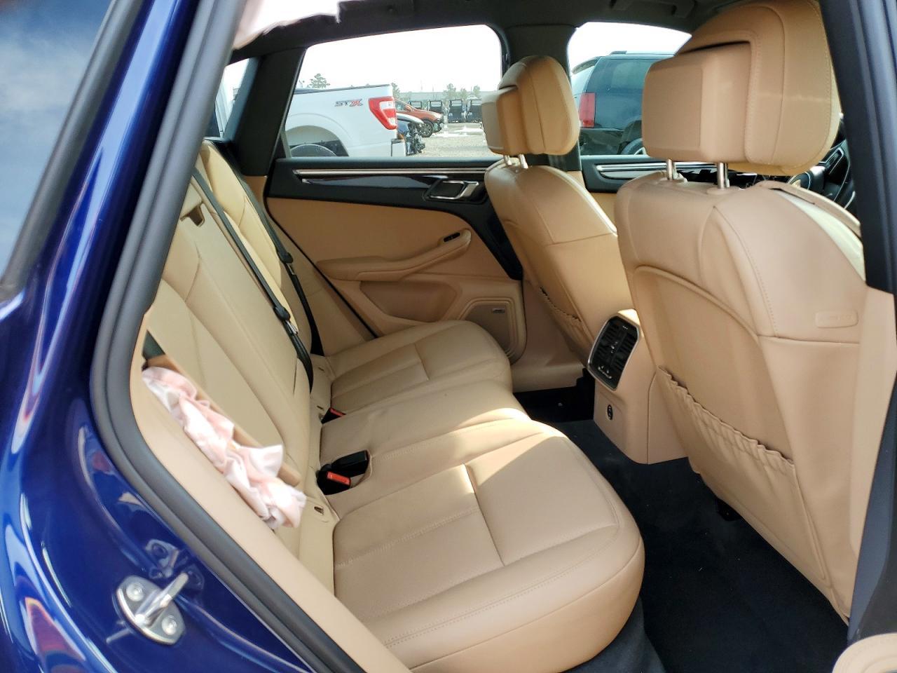 2022 Porsche Macan s