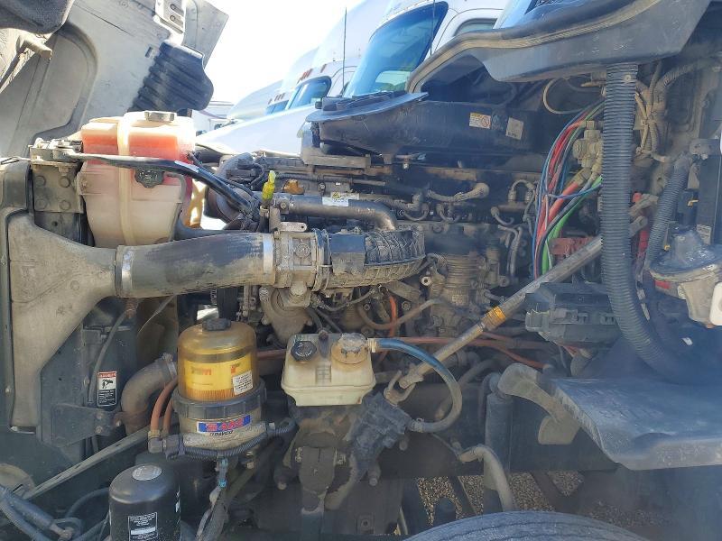 2016 Freightliner Cascadia 125 Semi Truck