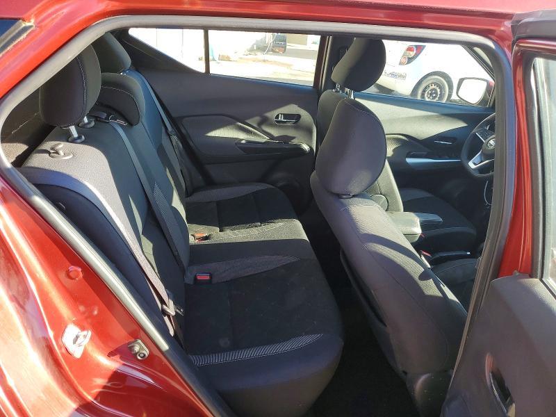 2019 Nissan Kicks sv