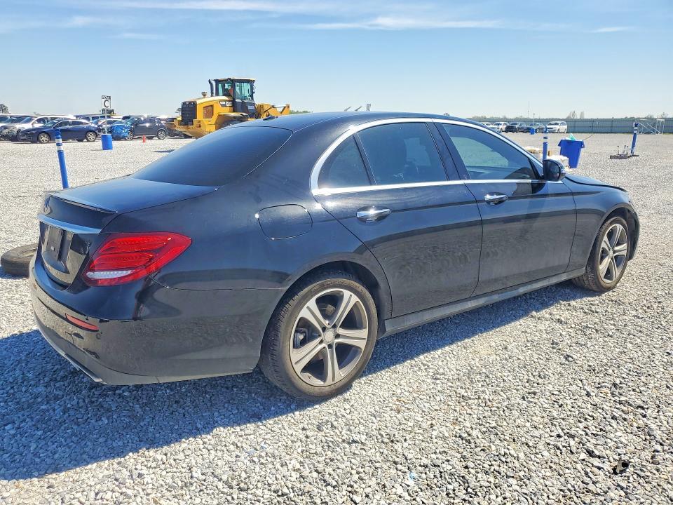 2017 Mercedes-Benz E 300