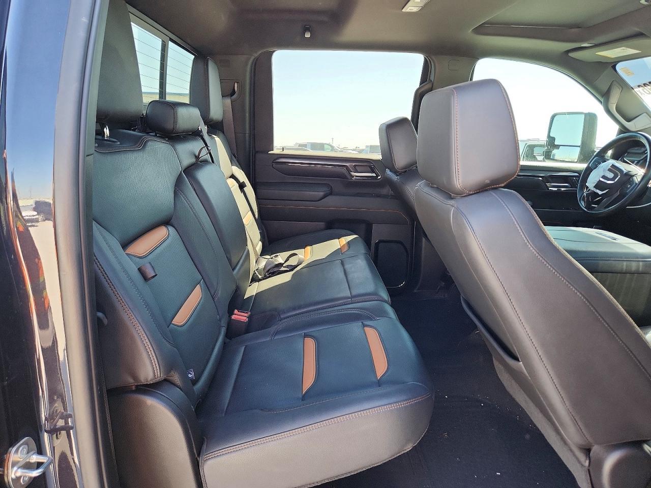 2024 GMC Sierra K2500 AT4