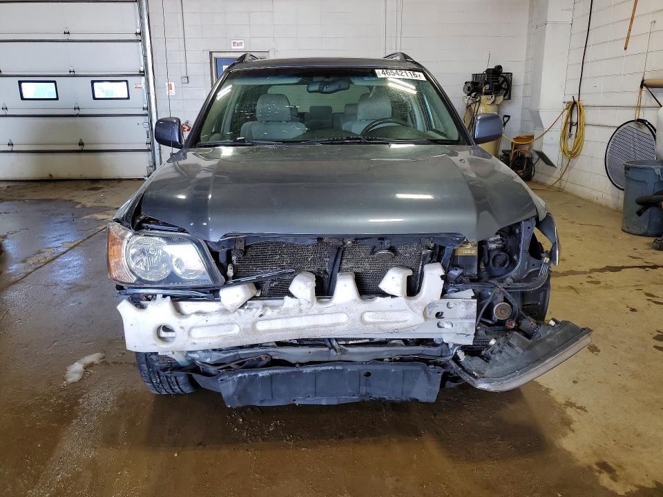 2003 Toyota Highlander Base