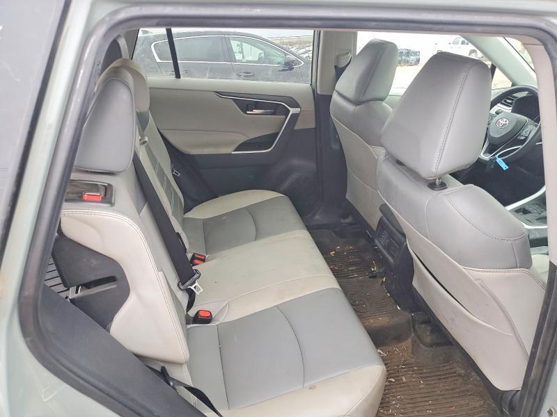 2022 Toyota Rav4 xle Premium