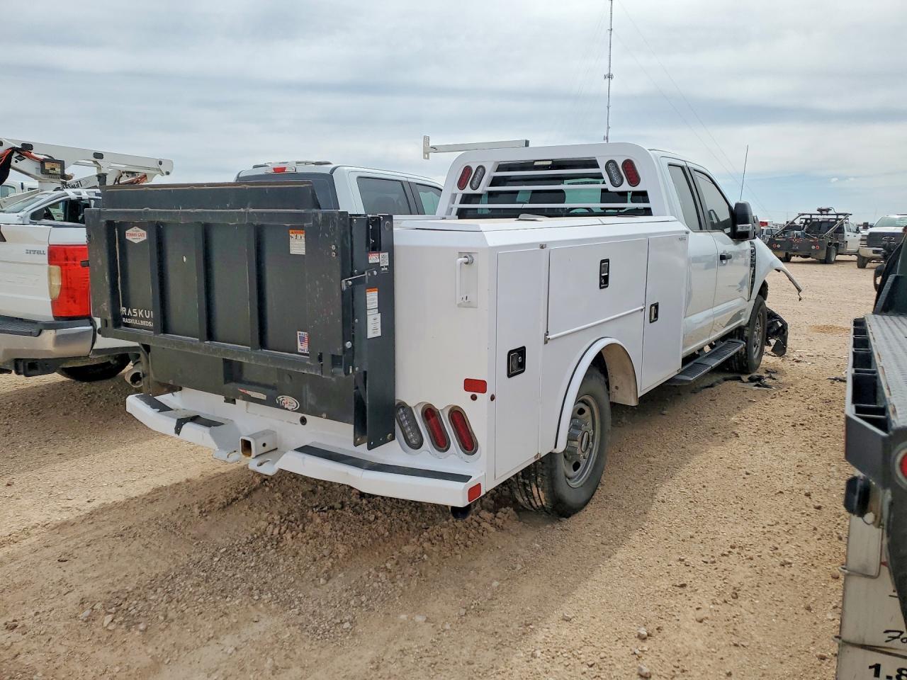 2025 Ford F250 Super Duty Utility / Service Truck