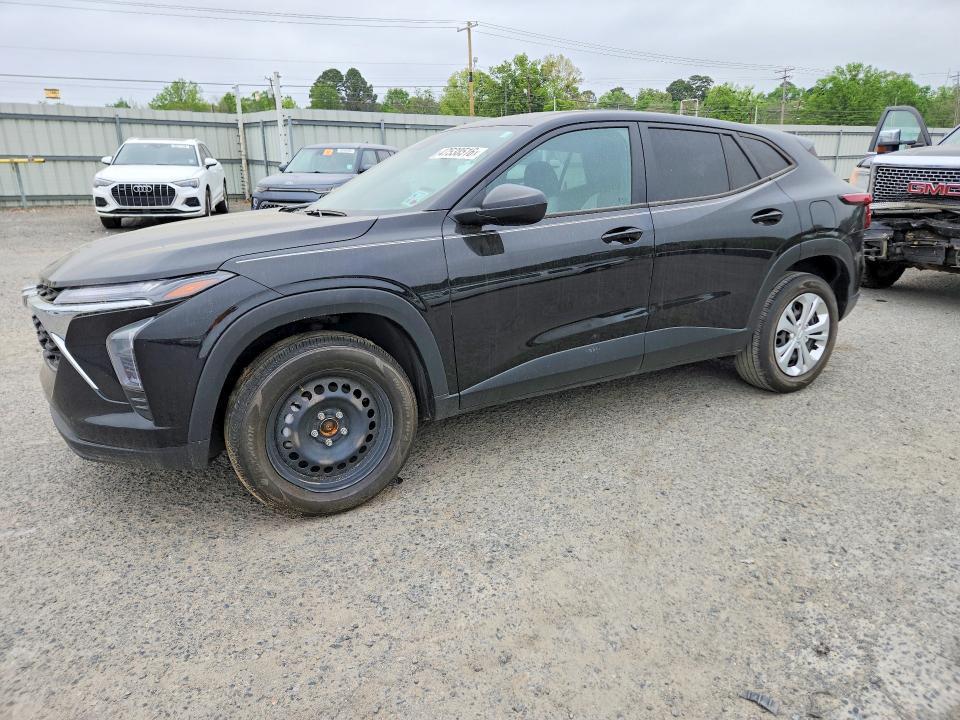 2025 Chevrolet Trax ls