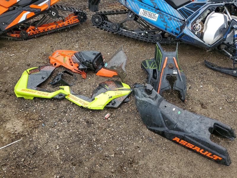 2023 Polaris Matryx Switchback Assault pkg