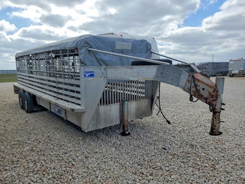2004 Gooseneck Livestock Trailer