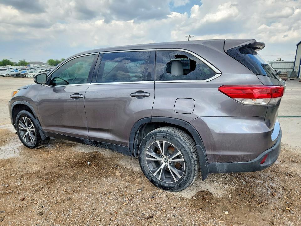 2019 Toyota Highlander le
