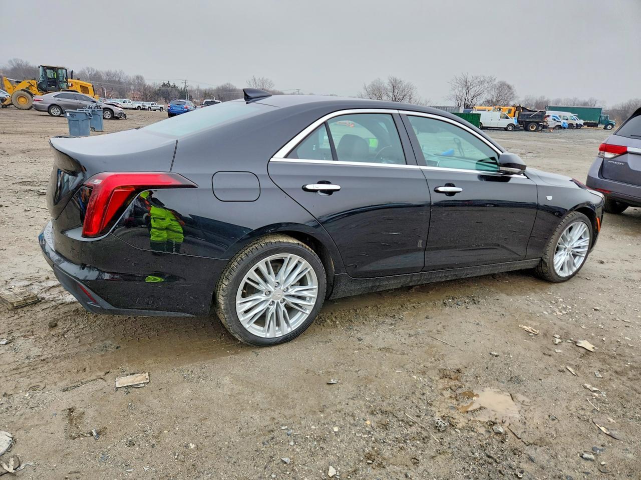 2023 Cadillac CT4 Premium Luxury