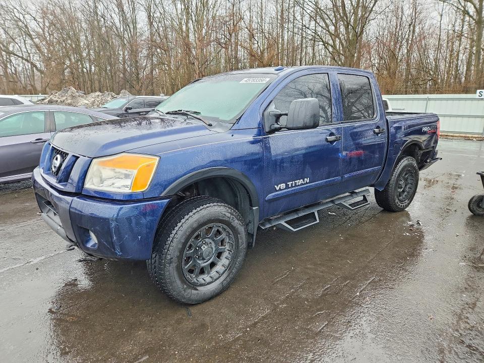 2012 Nissan Titan SV