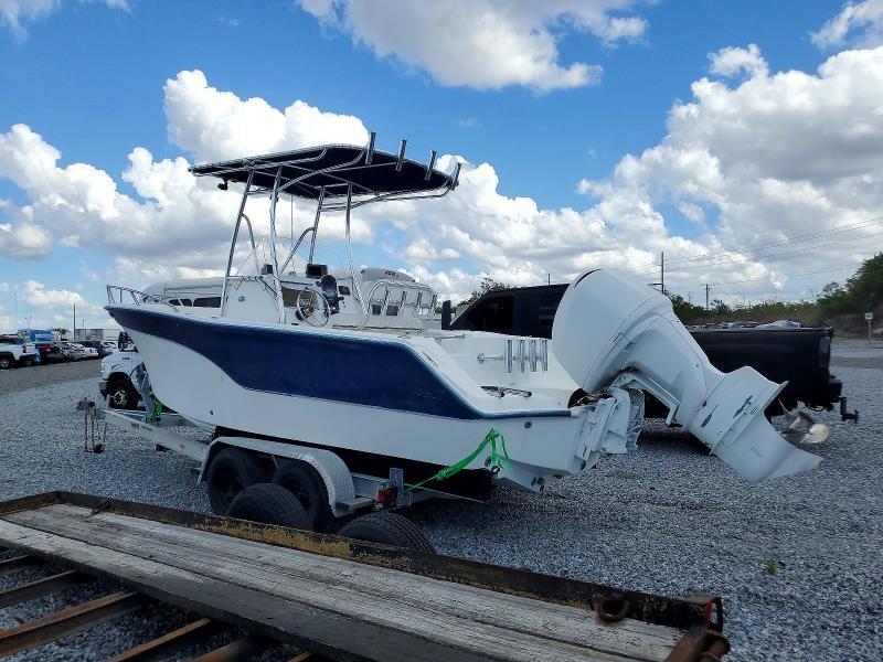 2003 Dynasty Boats Boat