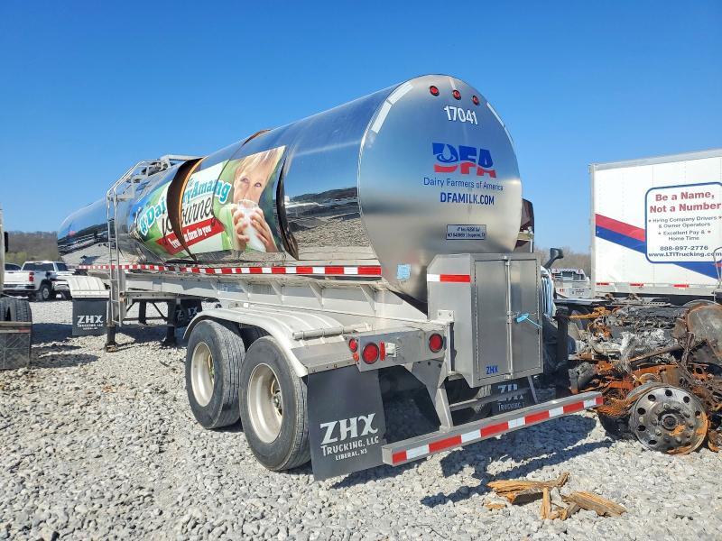 2017 Walker Tank Trailer