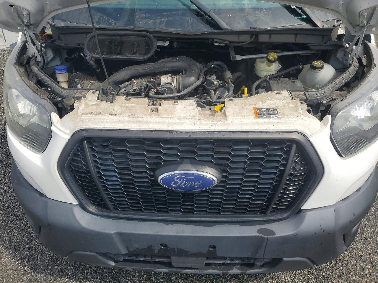 2020 Ford Transit Delivery Truck