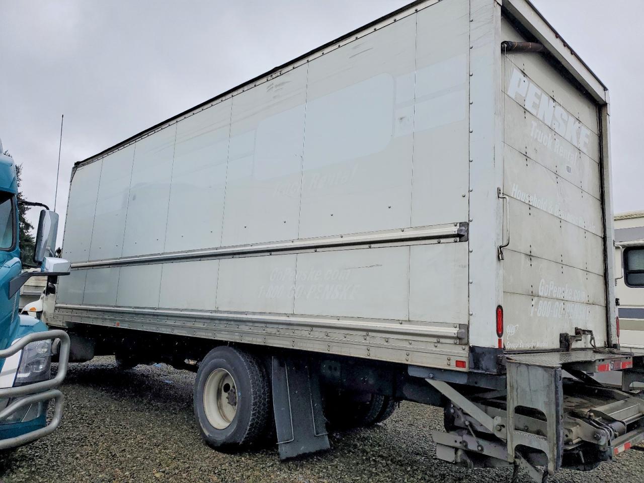 2020 International MV607 BOX Truck