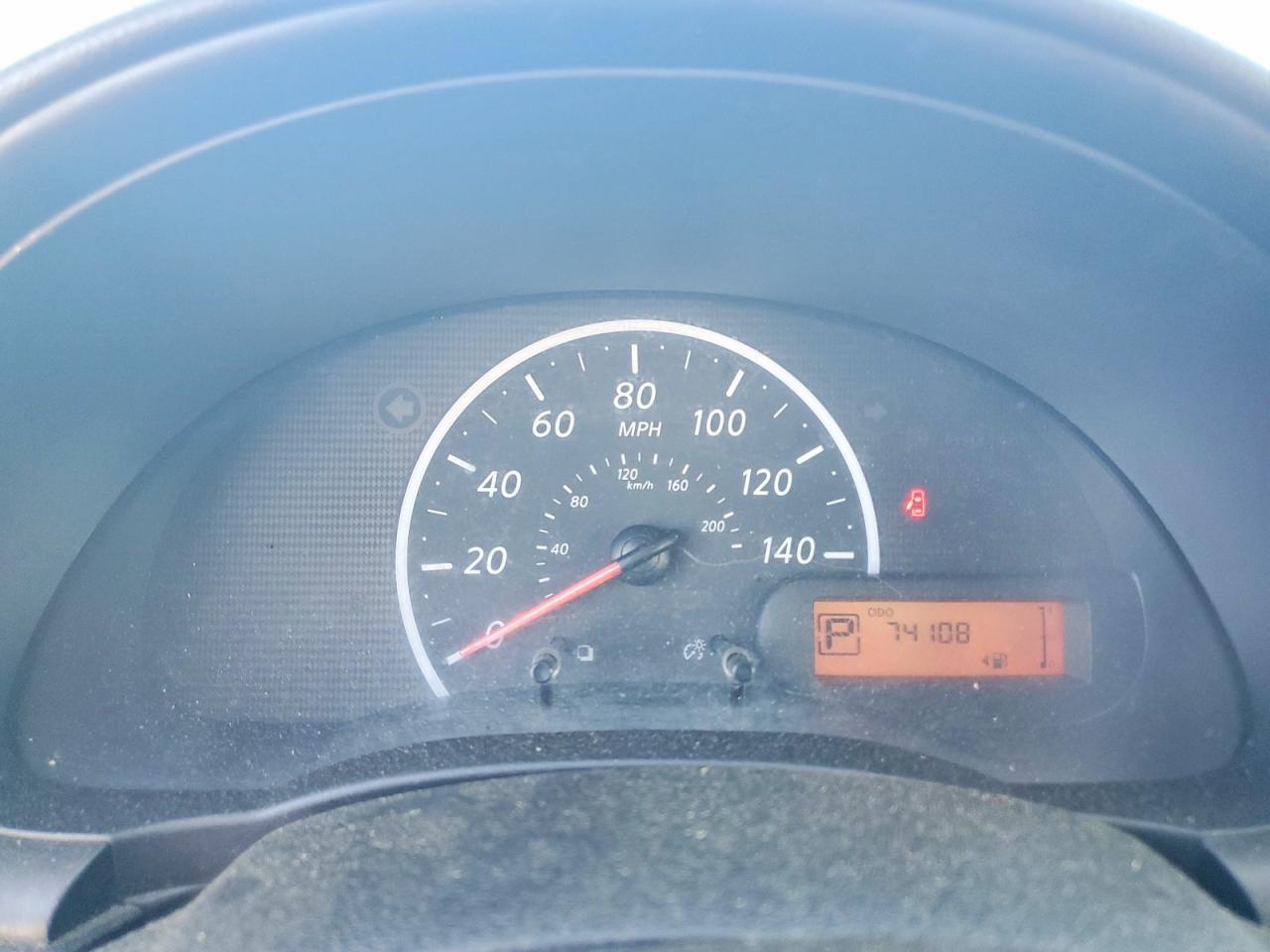 2013 Nissan Versa 1.6 s