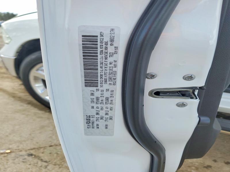 2016 Ram Trucks 1500 slt