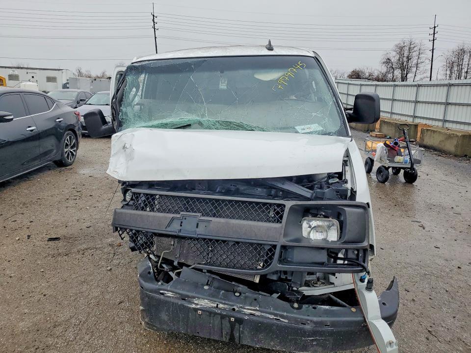 2017 Chev Express G2500