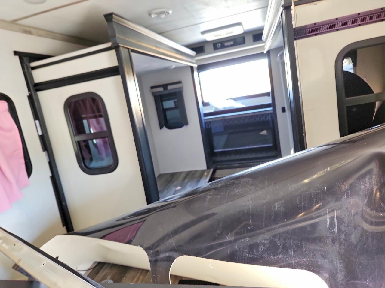 2023 Keystone Alpine Camper