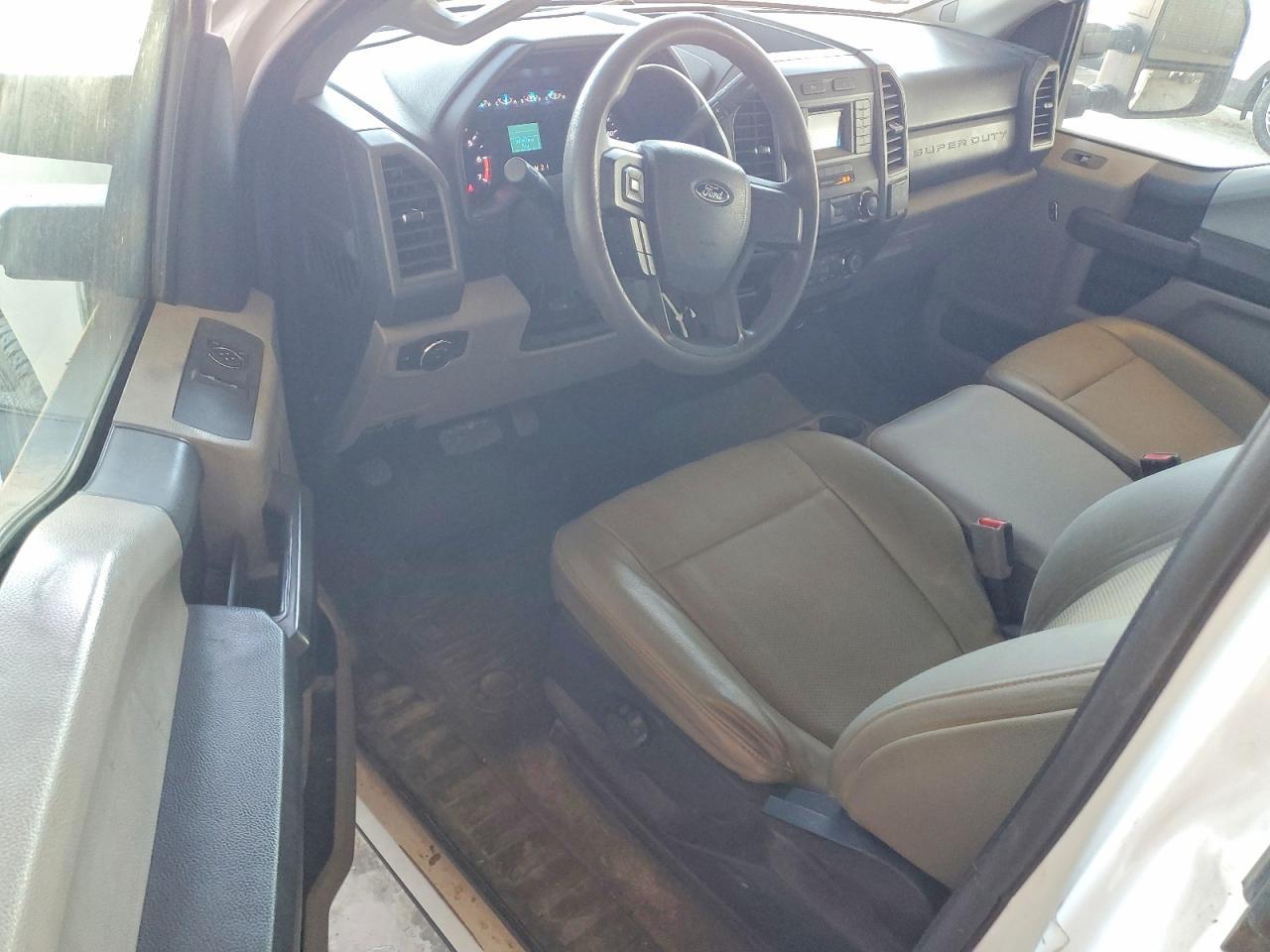 2017 Ford F350 Super Duty Utility / Service Truck