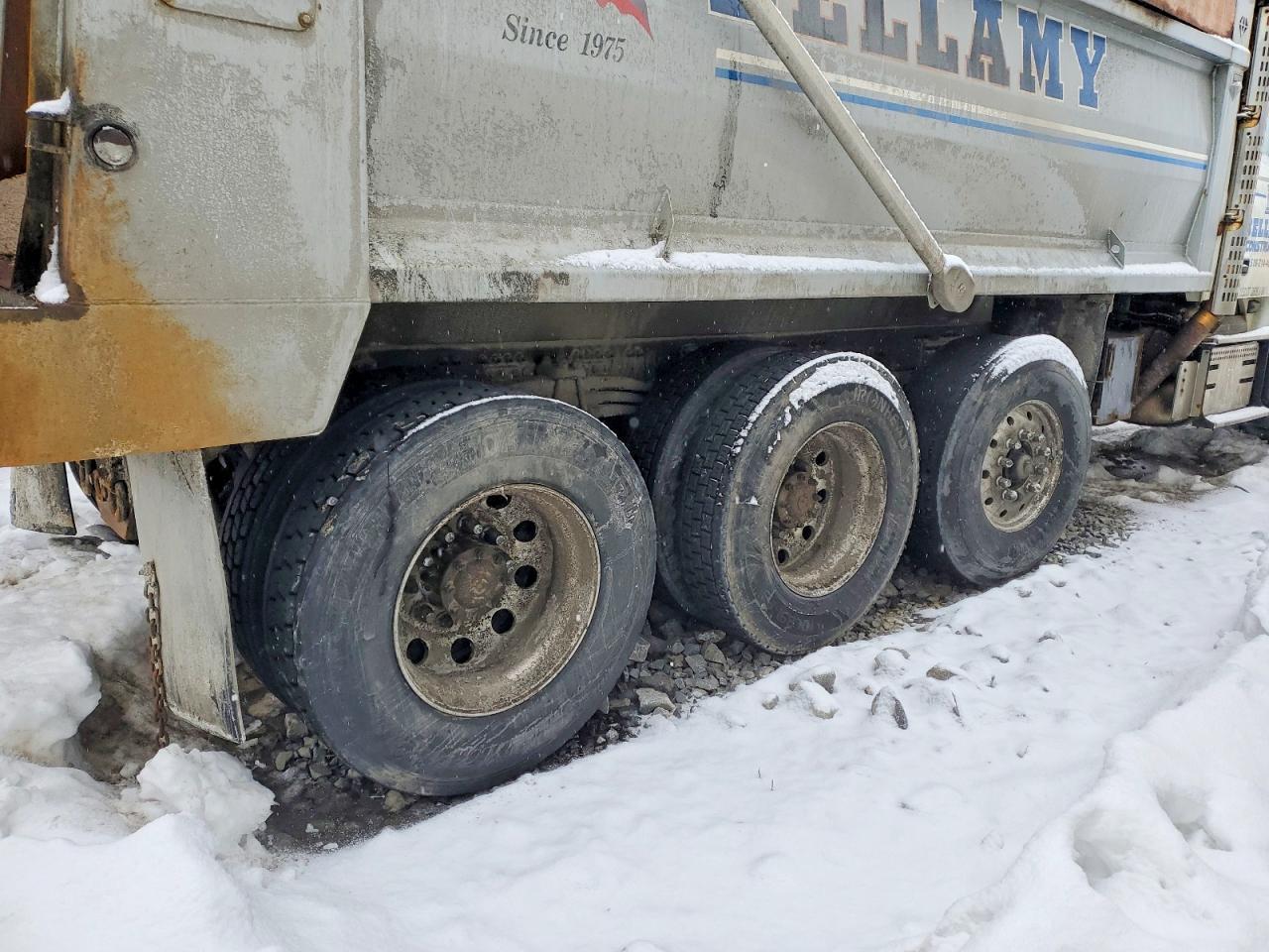 2019 Volv O VHD Dump Truck