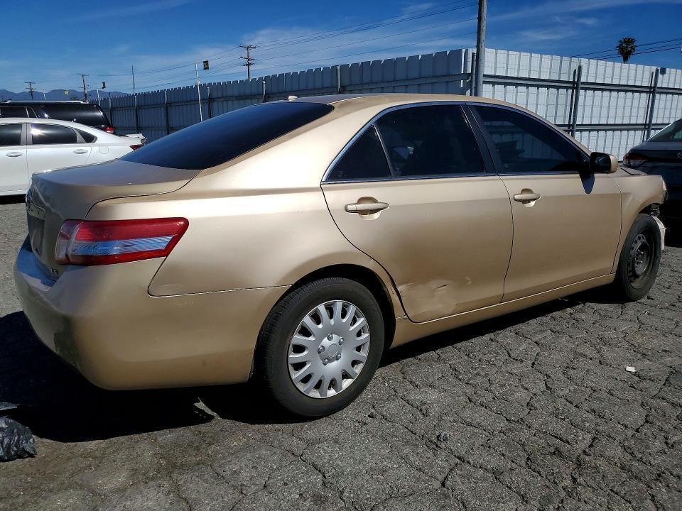 2010 Toyota Camry le
