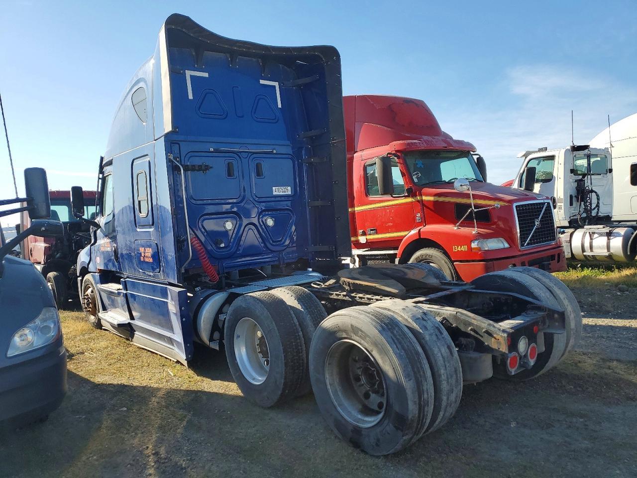2022 Freightliner Cascadia 126 Semi Truck
