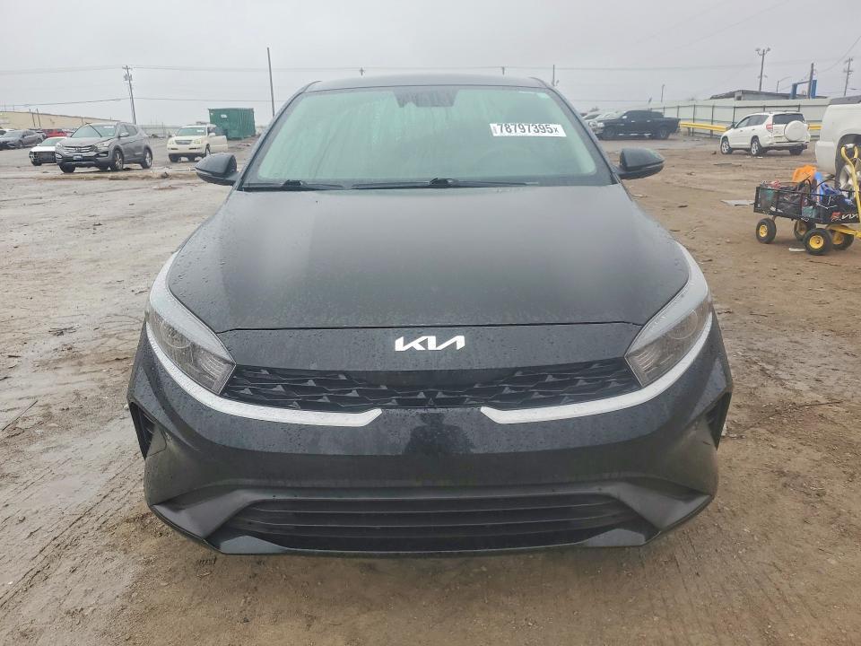 2023 KIA Forte lxs