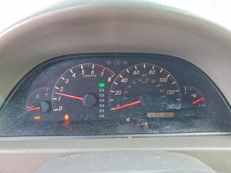 2005 Toyota Camry le