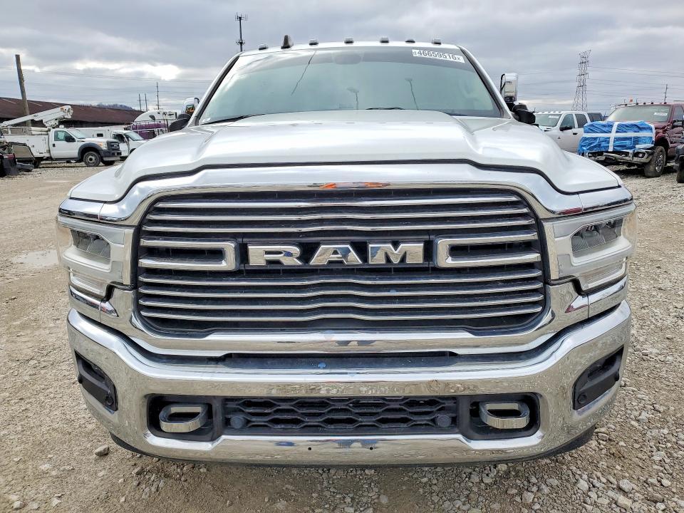 2022 Dodge 3500 Laramie