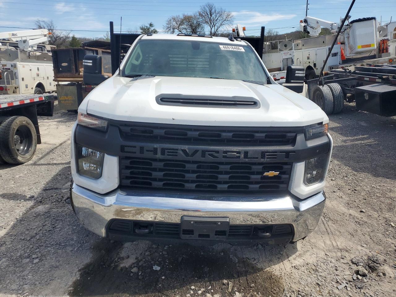 2023 Chevrolet Silverado HD Flatbed Truck