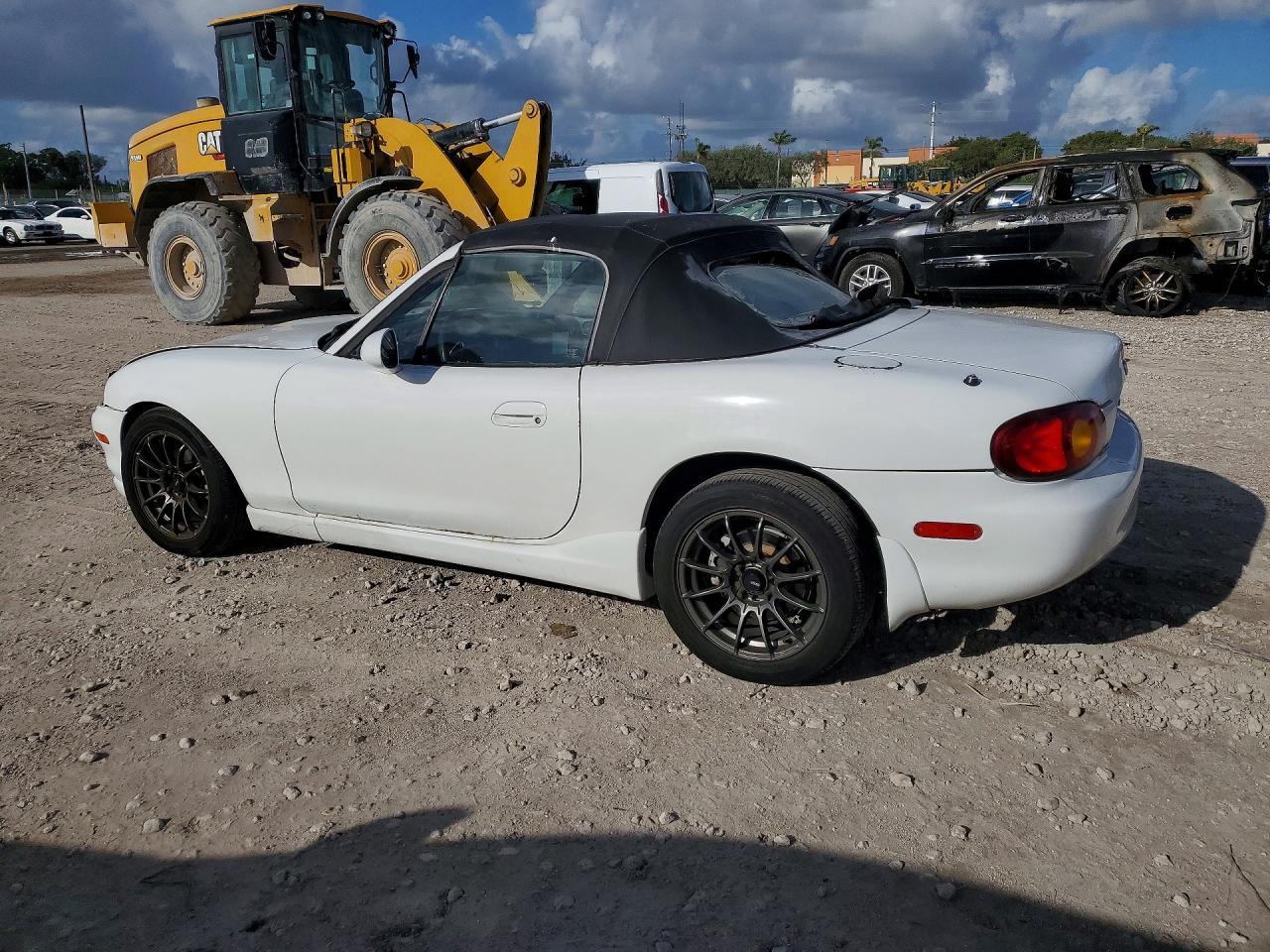 2000 Mazda Mx-5 Miata Base