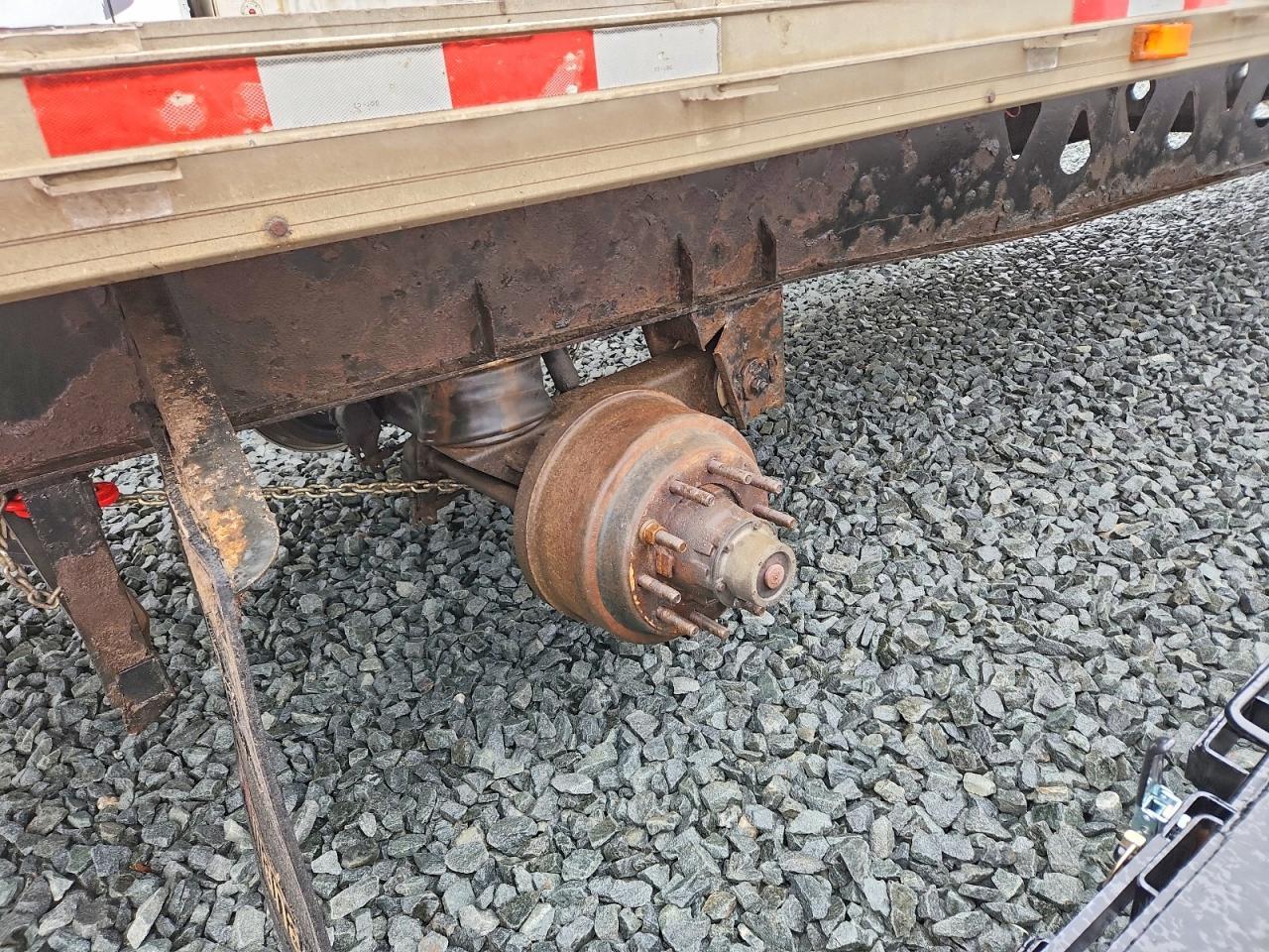 2004 Manac 16248801 Flatbed Trailer