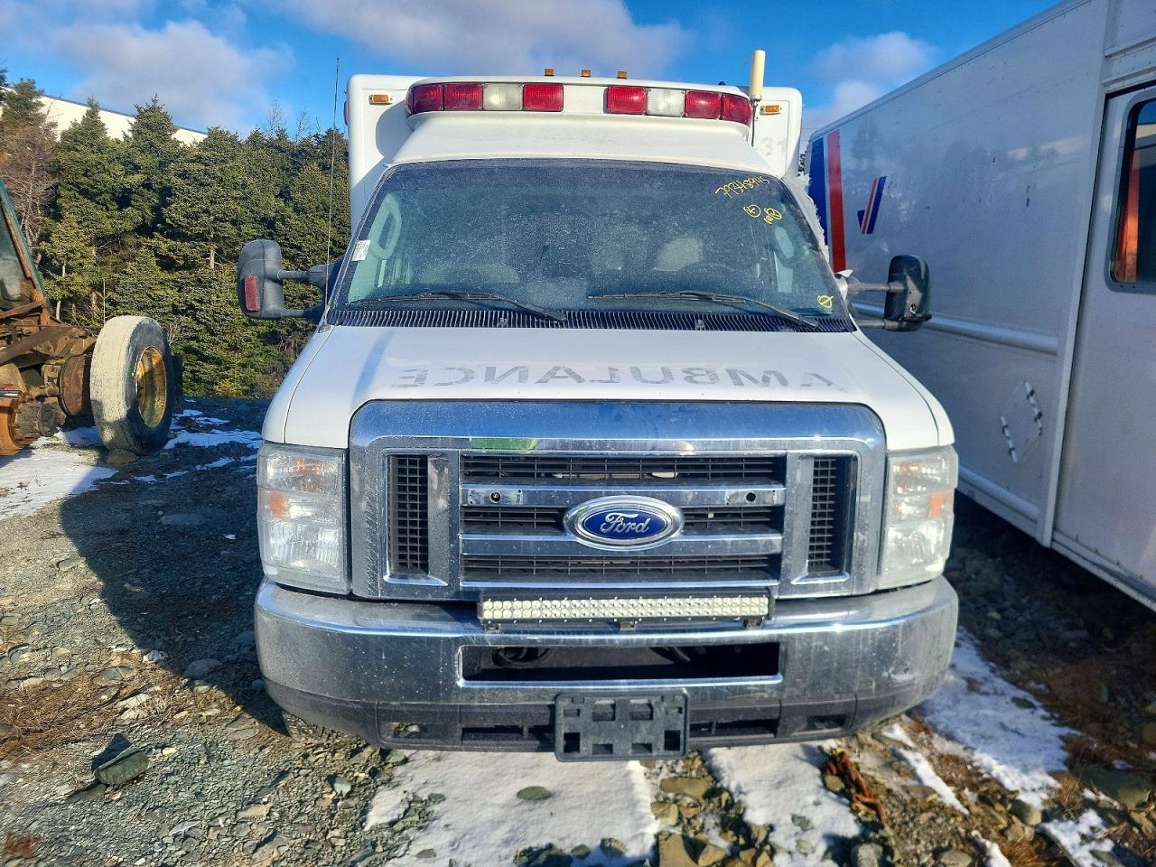 2016 Ford E-350 Ambulance